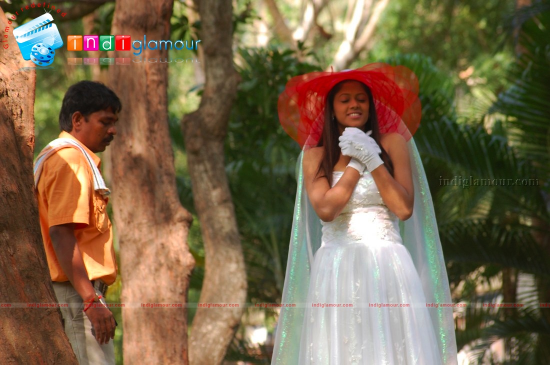 AADHINARAYANA Movie hd photo